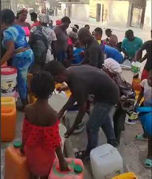 Équipe logistique et communautaire de l'OUH lors d'une mission mai 2024